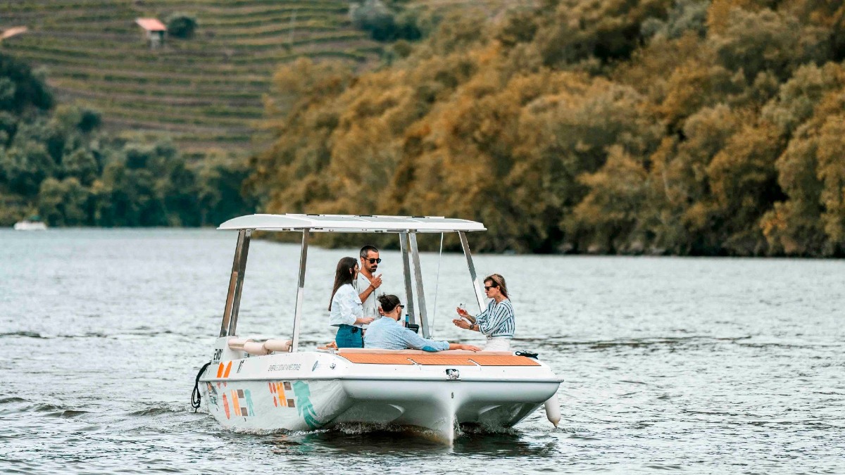 2q00 unesco douro valley boat tour small group