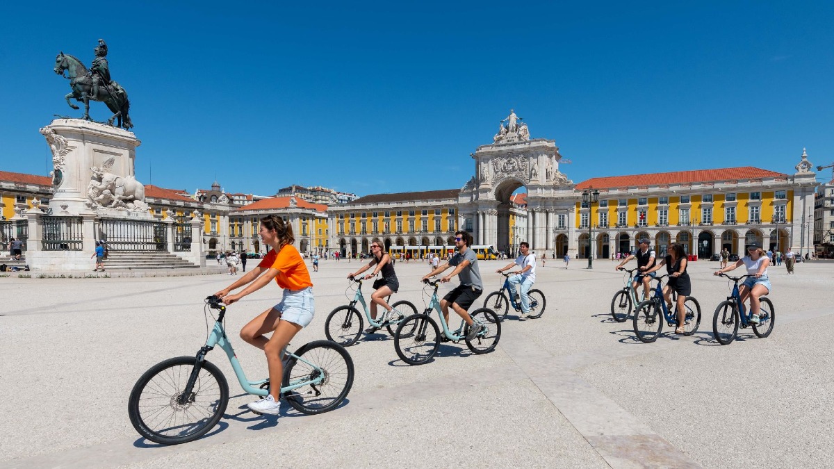 4OJr lisbon bike tour downtown and riverfront