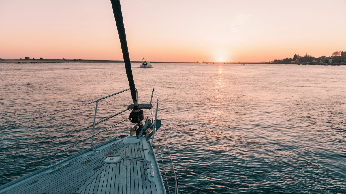 Boat tour from Porto on the Douro river with a sunset view over the Atlantic ocean